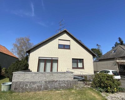 Ein-Zweifamilienhaus in dörflicher Lage