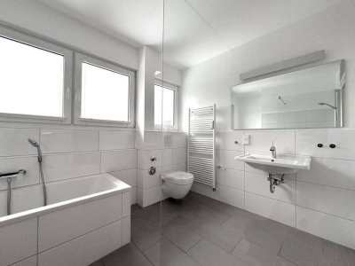 Wohnen auf hohem Niveau im Villenviertel: TOP saniert, neue Walk-In-Dusche, Wanne & Balkon!!
