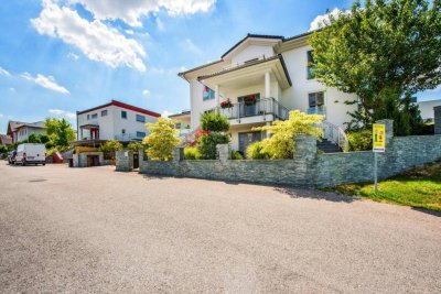 Luxus pur in Weißkirchen: Elegantes Haus mit Pool, Sauna und exklusiven Extras!