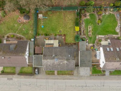 Viel Platz für die Familie - Zweifamilienhaus stadtnah und ruhig gelegen am Waldrand!