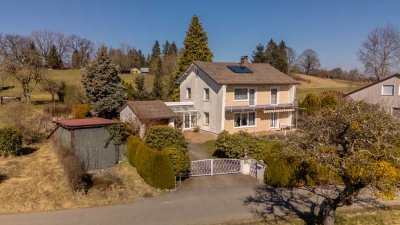 Gepflegtes, älteres Haus in idyllischer Ortsrandlage von Vogt