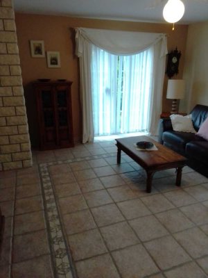 Schöne und neuwertige 6-Zimmer-Erdgeschosswohnung mit geh. Innenausstattung in Dillenburg Manderbach