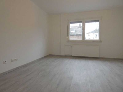 *** Sanierte Single-Wohnung mit Duschbad! ***
