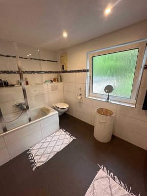 Schöne 3-Zimmer-Wohnung im 2. OG in Remagen ab dem 01.06.2025 zu vermieten. Ruhige Lage