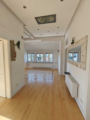 traumhaft schön wohnen mit 4 Zimmern in Wiesbaden Nordost