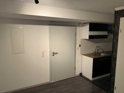Sanierte 1,5-Raum-Wohnung mit Einbauküche in Karlsbad