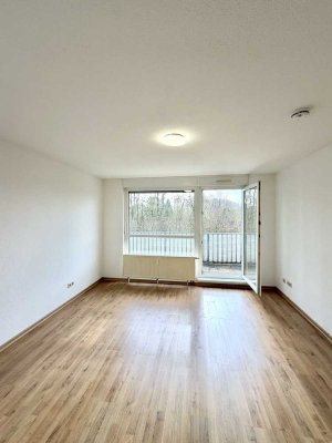 *** Renovierte 1-Zi-Whg mit Balkon in Saarbrücken ***