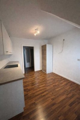 Wohnen am Park! Ruhige und helle 3 Zimmer-Wohnung im 3. OG.