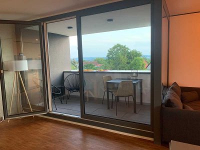 Moderne 2,5-Zimmer-Wohnung mit gehobener Ausstattung und Fernblick am Ostviertelrand