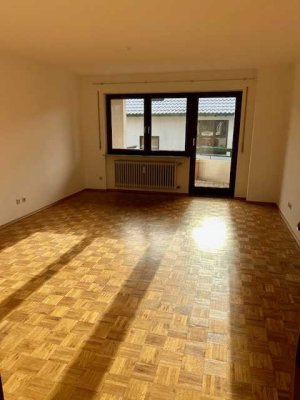 Helle 3-Zimmer Wohnung mit Balkon in Filderstadt