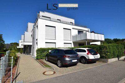 Exklusive 3,5-Zimmer-Wohnung mit XXL-Terrasse, hochwertiger EBK & 2 Kfz-Stellplätzen in guter Lage!