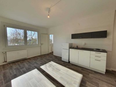 *Ab sofort! - 2 Zimmer mit EBK und Dusche & 2 NKM geschenkt*