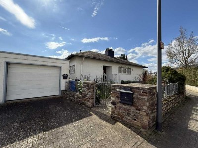 Freistehendes Einfamilienhaus mit 2 separaten Appartements in verkehrsruhiger Lage in Rüdesheim/Rh.