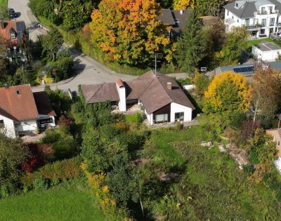 Massiver Bungalow in begehrter Lage von Grafing.