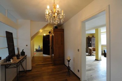 Ein Zuhause mit Geschichte. Ein Ort mit Seele. Eine Bühne für Ihr Leben. Schauspieler Wohnung