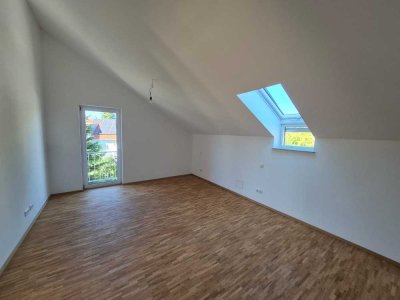 Dachgeschoss-Wohnung mit Balkon in Prüfling