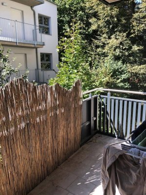 * Wunderschöne helle Designerwohnung mit Balkon - perfekte Lage nähe KFU *