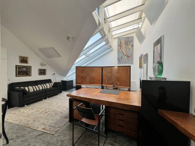 Elegantes Studio im Dachgeschoss – voll möbliert &amp; klimatisiert