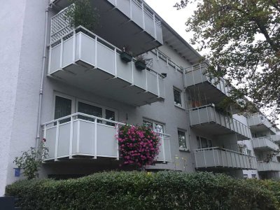 Sonnige Eigentumswohnung min Balkon in Bonn-Kessenich