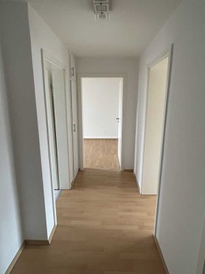 Helle, renovierte und super geschnittene Wohnung in guter Lage