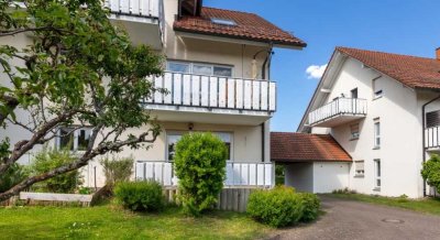 Attraktive, helle und modern geschnittene ETW mit 3,5 Zimmer mit Balkon, Keller und Garage