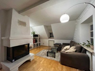Luxuriöse 4-Zimmer-Dachgeschosswohnung in Augsburg Altstadt/Lechviertel von privat