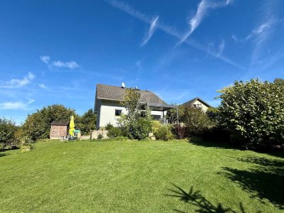 Freistehendes Energiesparhaus mit großem Garten in ruhiger naturnaher Wohnlage