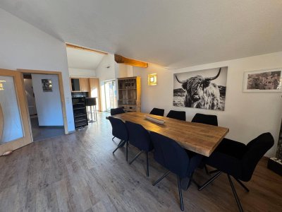 108 m² Dachgeschosswohnung mit schöner Aussicht