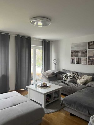 Schöne renovierte 3 Zimmer Wohnung zu vermieten