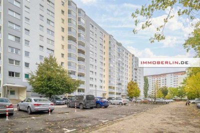IMMOBERLIN.DE - Sonnenhelle Wohnung mit Lift in guter Infrastruktur