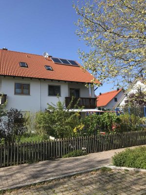 Sehr schöne Doppelhaushälfte, idealer Grundriss, Garten, zentrumsnahe und ruhige Lage in Buchloe