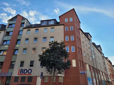 ***SEHR GEPFLEGTE WOHNUNG IN SCHÖNEM MFH-BALKON-AUFZUG-TIEFGARAGENSTELLPLATZ***