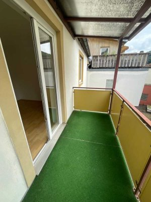 Schönes Wohnen auf 80 m² – mit Balkon und Einbauküche