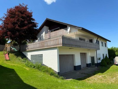 Top Aussichtslage - Großzügiges 1-2 Familienhaus