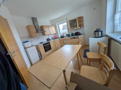 Helle 3-Zimmer Wohnung mit Balkon und EBK in Wertingen