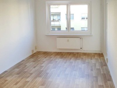 Ab 01.05. - Eure familienfreundliche 3-Zimmer-Wohnung mit Balkon in grüner Lage!