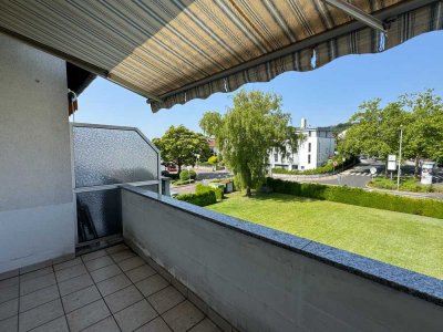 TOLLE, HELLE KOMFORTABLE 2 Zi.ETW MIT BALKON - NIEMAND WOHNT ÜBER IHNEN!