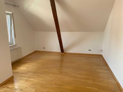 Helle 3-Zimmer-Wohnung mit EBK in Osnabrück-Hellern – ruhige Lage, alles fußläufig!