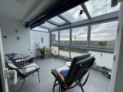 Exklusive 4-Zimmer Penthouse-Wohnung im 4. OG mit Terrasse und Wintergarten in Dodesheide