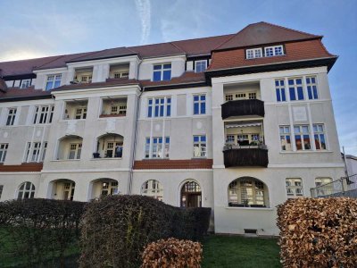 Kapitalanleger aufgepasst! Paket von 2 vermieteten Eigentumswohnungen mit EBK und Balkon in Magdebur