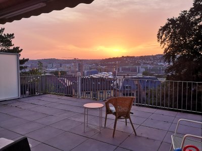 Charmante Hochparterre-Wohnung mit traumhaftem Stadtblick