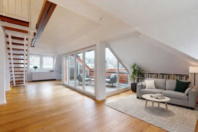 Modernisierte Maisonettewohnung mit Skylineblick und Gartenanteil im Diplomatenviertel