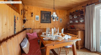 Einfaches Holzhaus mit 5.5 Zimmern und Garten in Gebirgslage mit tollem Blick auf die Lienzer Dolomiten zu verkaufen!