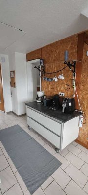 schöne  3 Zimmer Dachgeschosswohnung