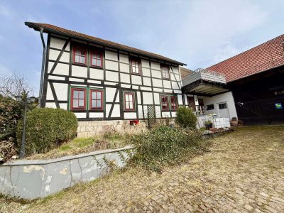 gemütliches Fachwerkhaus im Landhausstil mit Garage, Nebengelass und großem Garten zu verkaufen