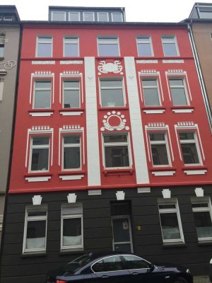 schöne helle Wohnung mit Einbauküche