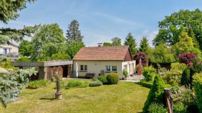 Charmantes Wochenendhaus auf großzügigem, sonnigem Baugrundstück in Neuenhagen