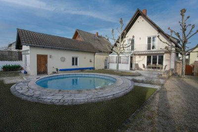 Haus mit Pool in ruhiger Wohnlage!