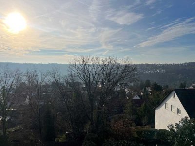 Exklusive Maisonettewohnung mit Weitblick über das Neckartal