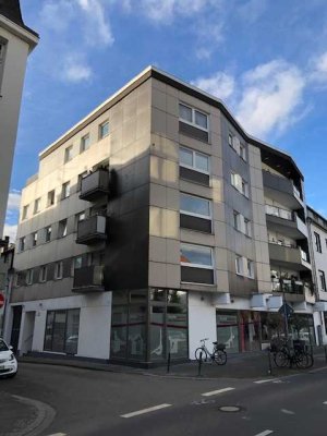 Toplage in Rodenkirchen! Helle 4-Zimmerwohnung mit Balkon